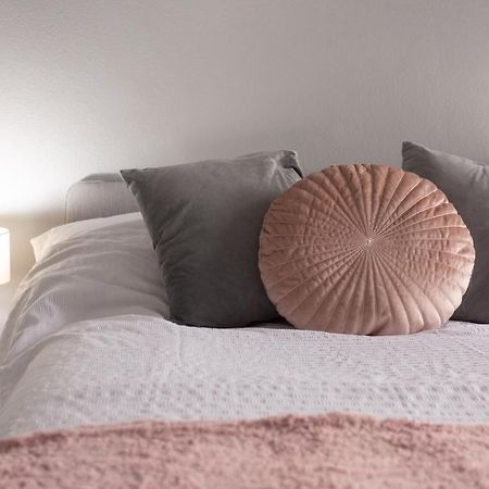Lovely City Town House With Free Parking Sleeps 2 To 6 Guests York Eksteriør bilde