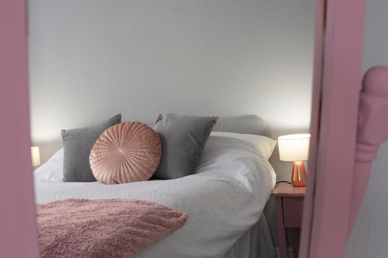 Lovely City Town House With Free Parking Sleeps 2 To 6 Guests York Eksteriør bilde