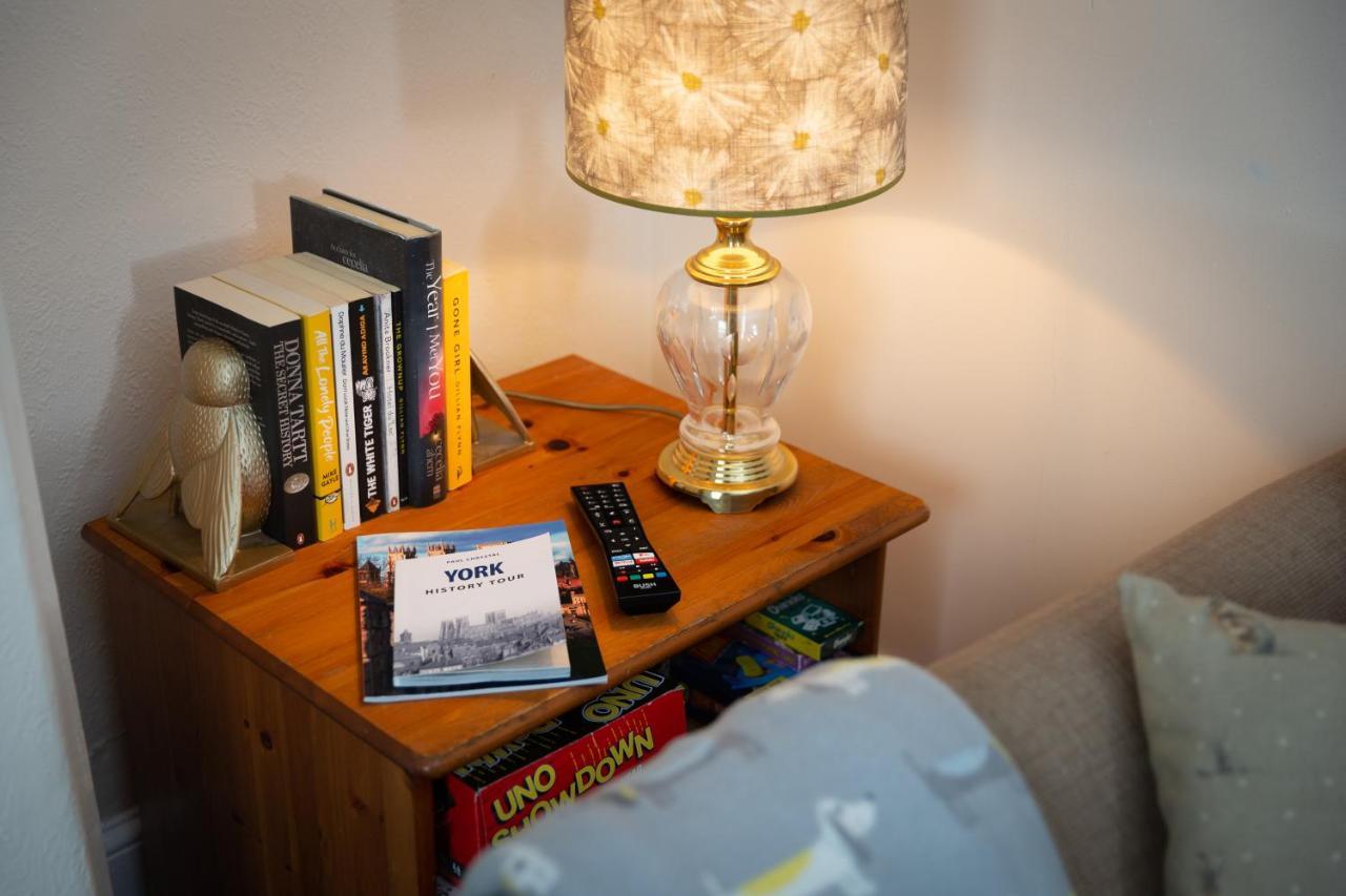 Lovely City Town House With Free Parking Sleeps 2 To 6 Guests York Eksteriør bilde